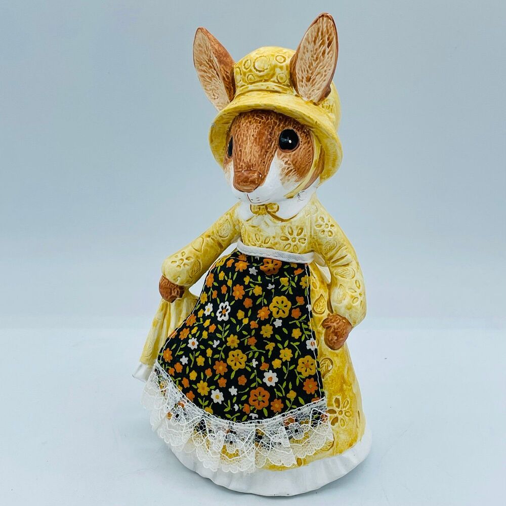 Vintage Chalkware 1950s Country Bunny Rabbit Bank Figure Cloth Apron Yellow